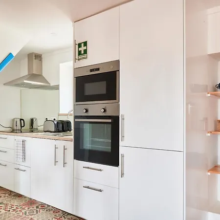 Cozy Flat In Santa Apolonia Apartment Lisbon Exterior photo